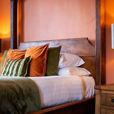 Scole Inn Hotel Diss Bagian luar foto