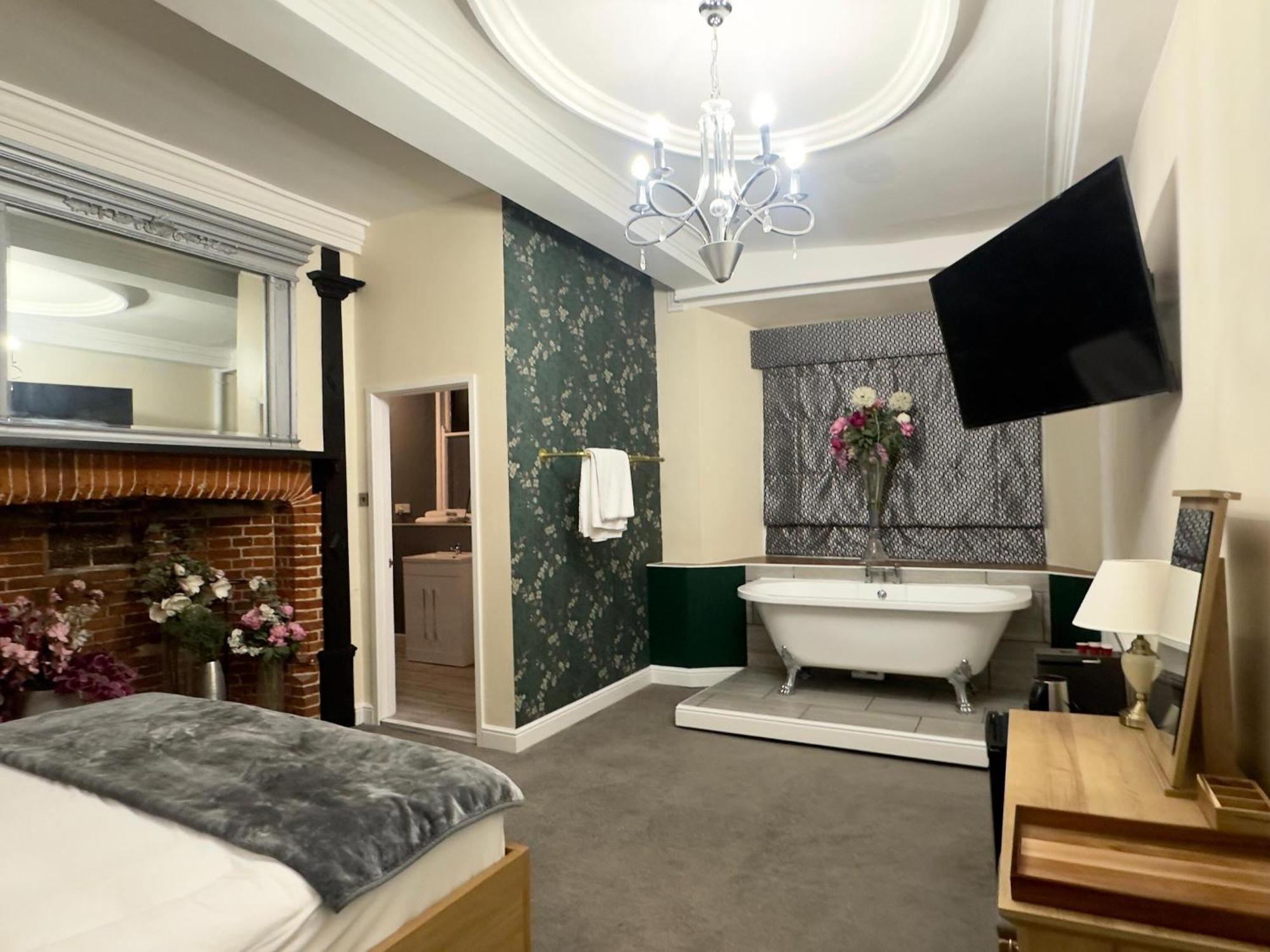 Scole Inn Hotel Diss Bagian luar foto
