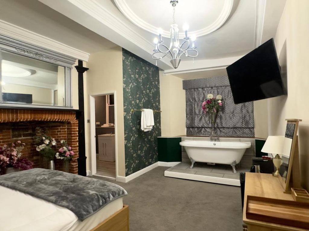 Scole Inn Hotel Diss Bagian luar foto