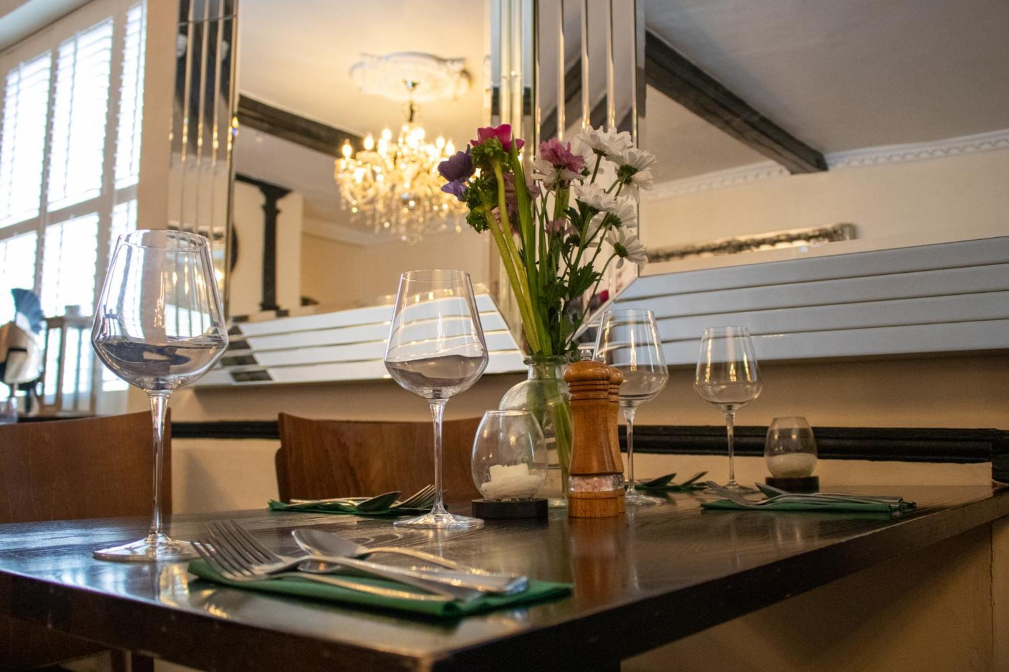 Scole Inn Hotel Diss Bagian luar foto